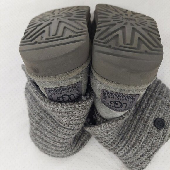 UGG Australia Girls Cardy Knit Sweater Boots Gray Marled Buttons 5649 Size 3 US - Picture 10 of 10